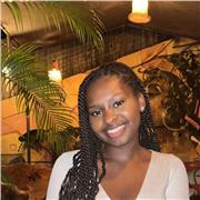 Étudiante en école de commerce, 20 ans, je propose des cours adaptés et efficaces pour aider les jeunes à progresser.